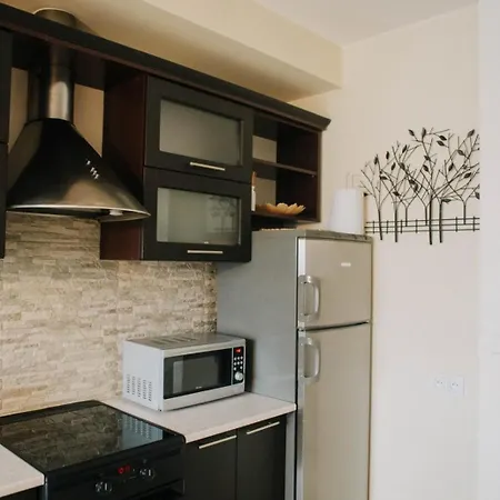 Etiuda Resident Mokotow, Metro Sluzew * ワルシャワ