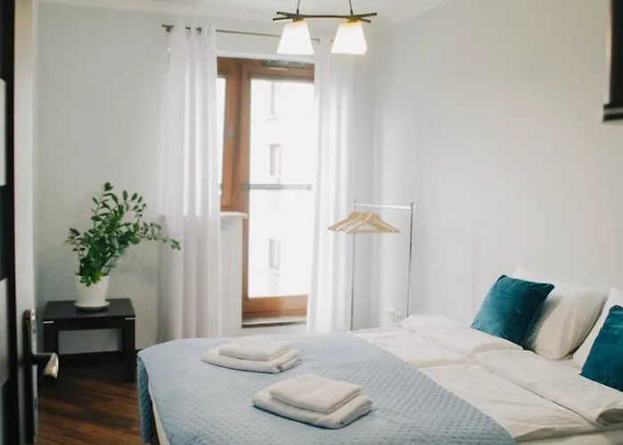 Etiuda Resident Mokotow, Metro Sluzew * Warszawa