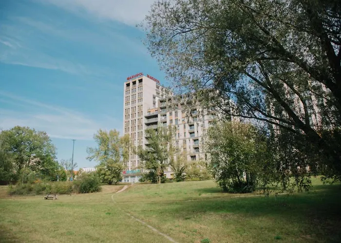 Etiuda Resident Mokotow, Metro Sluzew * Warszawa