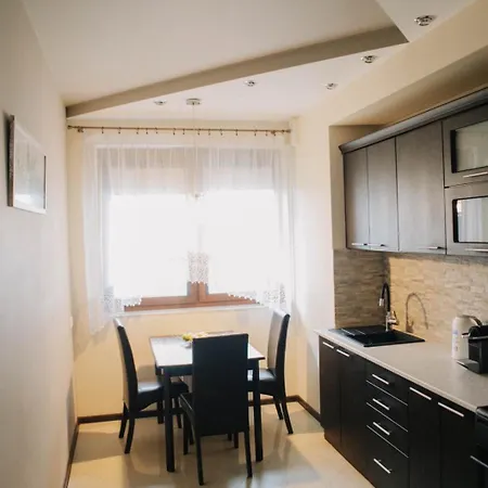 Etiuda Resident Mokotow, Metro Sluzew 아파트 바르샤바